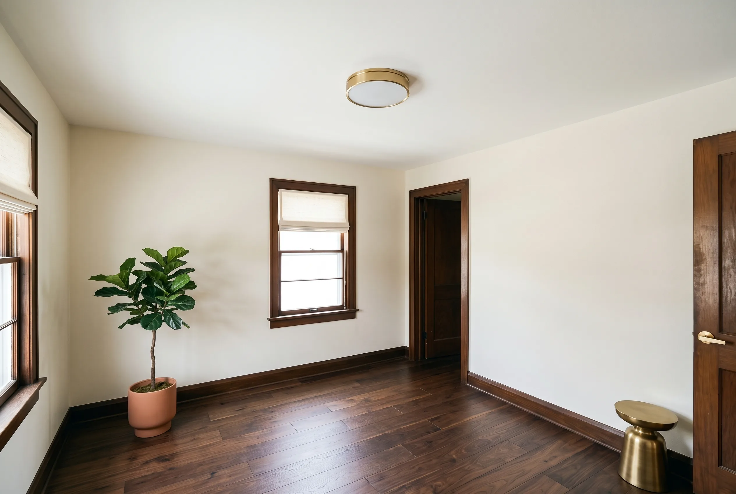 A room with a smooth, freshly finished ceiling